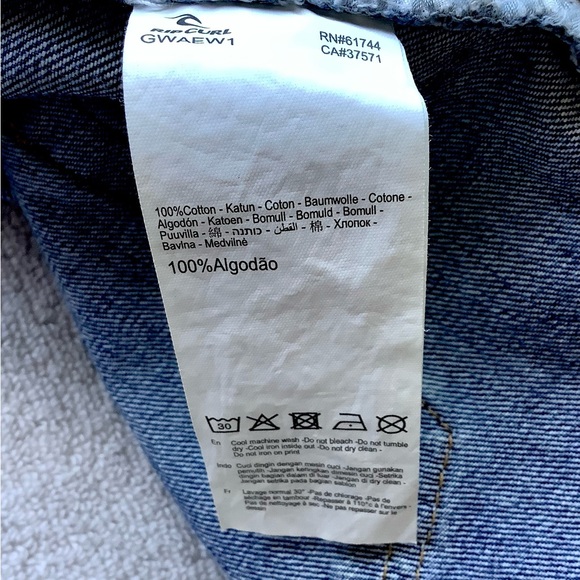 ☀️Rip Curl Amy Denim Short II - Picture 11 of 12